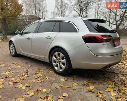 Серый Опель Инсигния, объемом двигателя 1.96 л и пробегом 213 тыс. км за 9900 $, фото 5 на Automoto.ua