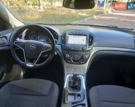 Серый Опель Инсигния, объемом двигателя 1.6 л и пробегом 260 тыс. км за 8700 $, фото 2 на Automoto.ua