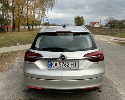 Серый Опель Инсигния, объемом двигателя 1.6 л и пробегом 250 тыс. км за 11000 $, фото 2 на Automoto.ua