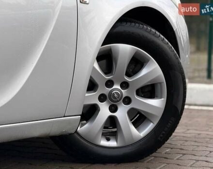 Сірий Опель Інсігнія, об'ємом двигуна 2.01 л та пробігом 212 тис. км за 10650 $, фото 19 на Automoto.ua