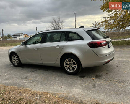 Сірий Опель Інсігнія, об'ємом двигуна 1.6 л та пробігом 250 тис. км за 10500 $, фото 3 на Automoto.ua