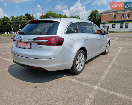 Серый Опель Инсигния, объемом двигателя 2 л и пробегом 208 тыс. км за 12900 $, фото 7 на Automoto.ua