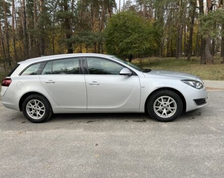 Серый Опель Инсигния, объемом двигателя 1.6 л и пробегом 250 тыс. км за 11000 $, фото 1 на Automoto.ua