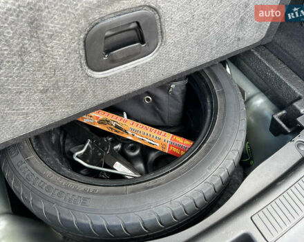 Сірий Опель Інсігнія, об'ємом двигуна 1.6 л та пробігом 255 тис. км за 13700 $, фото 30 на Automoto.ua