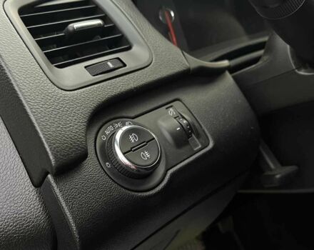 Серый Опель Инсигния, объемом двигателя 1.6 л и пробегом 82 тыс. км за 13600 $, фото 17 на Automoto.ua