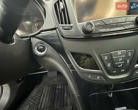 Серый Опель Инсигния, объемом двигателя 2 л и пробегом 202 тыс. км за 12500 $, фото 7 на Automoto.ua