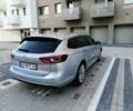 Сірий Опель Інсігнія, об'ємом двигуна 2 л та пробігом 251 тис. км за 12200 $, фото 2 на Automoto.ua
