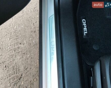 Сірий Опель Інсігнія, об'ємом двигуна 1.96 л та пробігом 176 тис. км за 11300 $, фото 56 на Automoto.ua