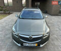 Серый Опель Инсигния, объемом двигателя 2 л и пробегом 192 тыс. км за 11999 $, фото 2 на Automoto.ua
