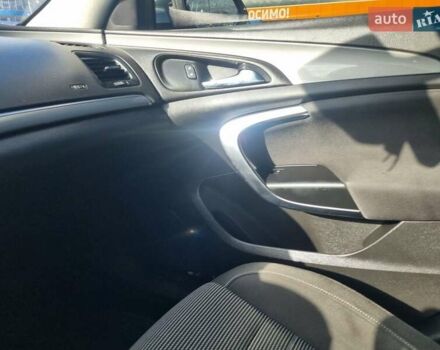 Сірий Опель Інсігнія, об'ємом двигуна 1.6 л та пробігом 284 тис. км за 11000 $, фото 3 на Automoto.ua