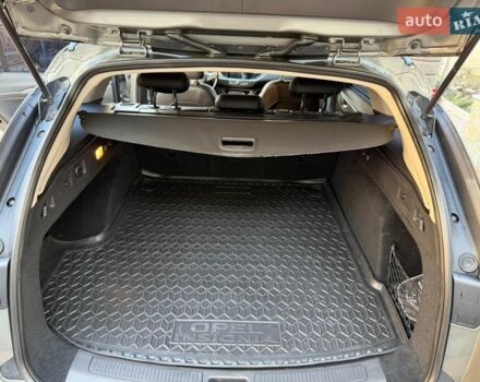 Серый Опель Инсигния, объемом двигателя 1.6 л и пробегом 255 тыс. км за 12950 $, фото 29 на Automoto.ua