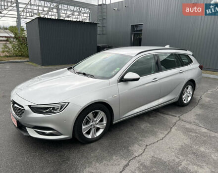 Серый Опель Инсигния, объемом двигателя 2 л и пробегом 190 тыс. км за 17500 $, фото 4 на Automoto.ua