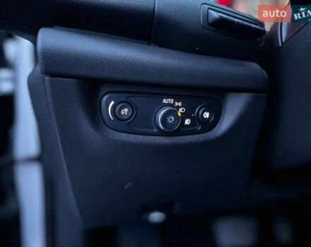 Сірий Опель Інсігнія, об'ємом двигуна 1.96 л та пробігом 210 тис. км за 14800 $, фото 35 на Automoto.ua