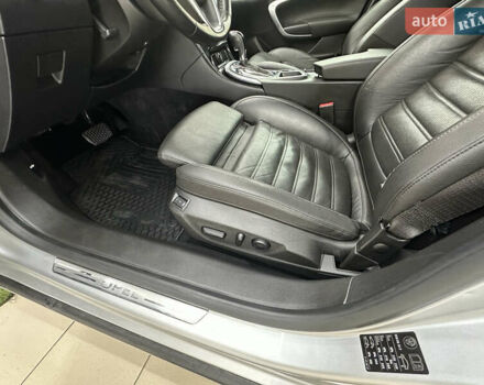 Серый Опель Инсигния, объемом двигателя 2 л и пробегом 202 тыс. км за 12500 $, фото 6 на Automoto.ua