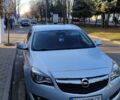 Сірий Опель Інсігнія, об'ємом двигуна 1.6 л та пробігом 215 тис. км за 11400 $, фото 5 на Automoto.ua