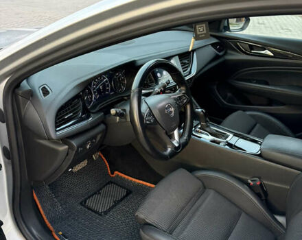 Серый Опель Инсигния, объемом двигателя 1.96 л и пробегом 210 тыс. км за 15250 $, фото 30 на Automoto.ua