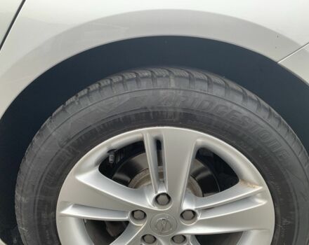 Сірий Опель Інсігнія, об'ємом двигуна 2 л та пробігом 212 тис. км за 14200 $, фото 5 на Automoto.ua