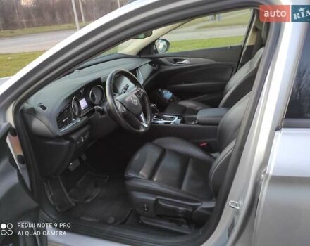 Сірий Опель Інсігнія, об'ємом двигуна 1.6 л та пробігом 230 тис. км за 15499 $, фото 12 на Automoto.ua