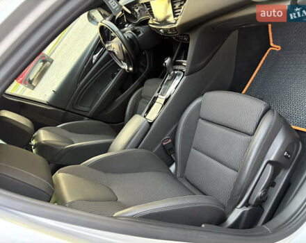 Серый Опель Инсигния, объемом двигателя 1.96 л и пробегом 210 тыс. км за 15250 $, фото 39 на Automoto.ua