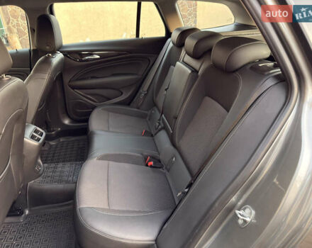 Серый Опель Инсигния, объемом двигателя 1.6 л и пробегом 169 тыс. км за 13900 $, фото 48 на Automoto.ua