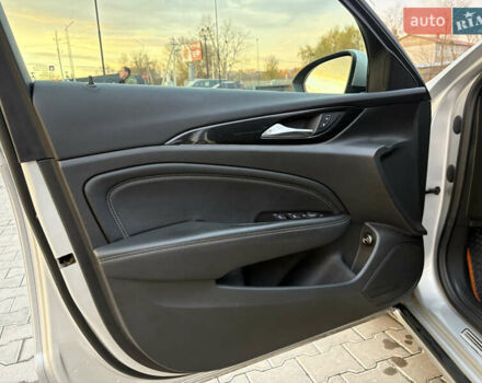 Серый Опель Инсигния, объемом двигателя 1.96 л и пробегом 210 тыс. км за 15250 $, фото 28 на Automoto.ua