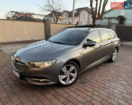 Серый Опель Инсигния, объемом двигателя 1.6 л и пробегом 169 тыс. км за 13900 $, фото 1 на Automoto.ua