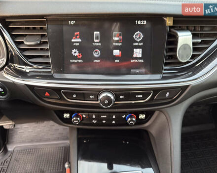 Серый Опель Инсигния, объемом двигателя 1.6 л и пробегом 169 тыс. км за 13900 $, фото 35 на Automoto.ua