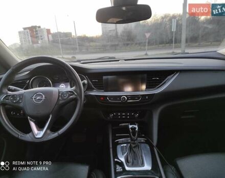 Сірий Опель Інсігнія, об'ємом двигуна 1.6 л та пробігом 230 тис. км за 15499 $, фото 13 на Automoto.ua