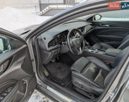 Сірий Опель Інсігнія, об'ємом двигуна 1.6 л та пробігом 244 тис. км за 10500 $, фото 4 на Automoto.ua