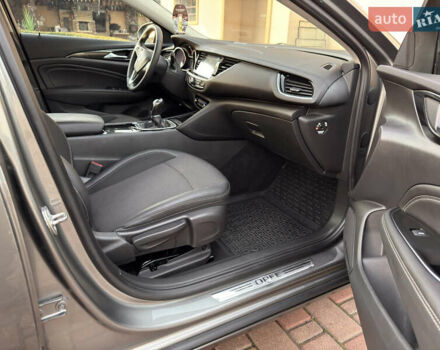 Серый Опель Инсигния, объемом двигателя 1.6 л и пробегом 169 тыс. км за 13900 $, фото 57 на Automoto.ua