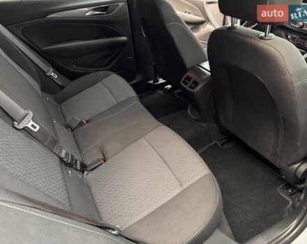 Сірий Опель Інсігнія, об'ємом двигуна 0 л та пробігом 228 тис. км за 14500 $, фото 14 на Automoto.ua