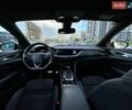 Серый Опель Инсигния, объемом двигателя 2 л и пробегом 220 тыс. км за 18900 $, фото 12 на Automoto.ua