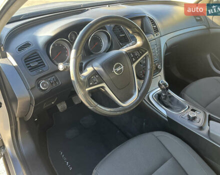 Серый Опель Инсигния, объемом двигателя 1.8 л и пробегом 188 тыс. км за 7200 $, фото 13 на Automoto.ua