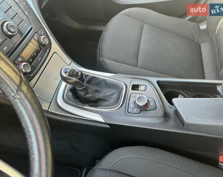 Серый Опель Инсигния, объемом двигателя 1.8 л и пробегом 188 тыс. км за 7200 $, фото 31 на Automoto.ua