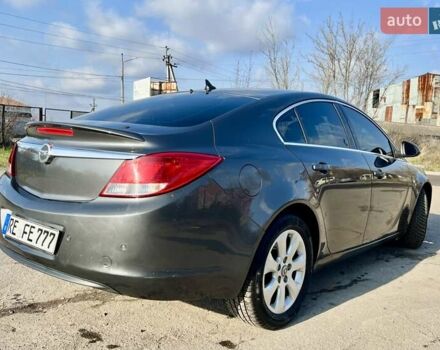 Серый Опель Инсигния, объемом двигателя 1.8 л и пробегом 208 тыс. км за 7400 $, фото 2 на Automoto.ua