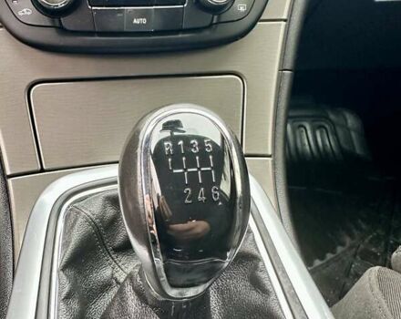 Серый Опель Инсигния, объемом двигателя 1.6 л и пробегом 122 тыс. км за 7999 $, фото 33 на Automoto.ua