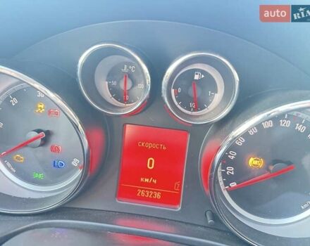 Серый Опель Инсигния, объемом двигателя 2 л и пробегом 263 тыс. км за 7300 $, фото 13 на Automoto.ua