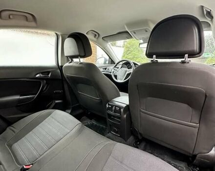 Серый Опель Инсигния, объемом двигателя 1.6 л и пробегом 122 тыс. км за 7999 $, фото 25 на Automoto.ua