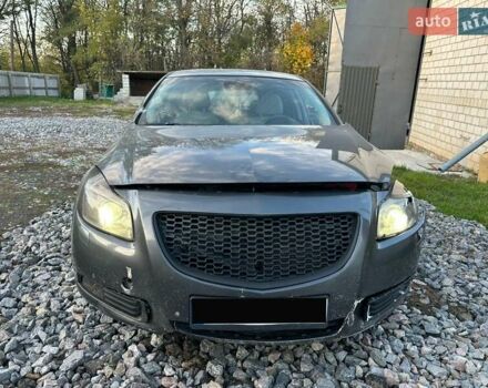 Серый Опель Инсигния, объемом двигателя 1.96 л и пробегом 277 тыс. км за 3300 $, фото 2 на Automoto.ua