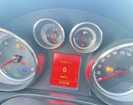 Серый Опель Инсигния, объемом двигателя 2 л и пробегом 263 тыс. км за 7300 $, фото 14 на Automoto.ua