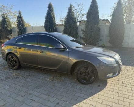 Серый Опель Инсигния, объемом двигателя 2 л и пробегом 263 тыс. км за 7300 $, фото 2 на Automoto.ua