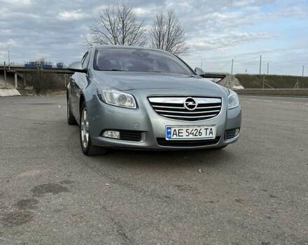 Серый Опель Инсигния, объемом двигателя 2 л и пробегом 378 тыс. км за 7200 $, фото 2 на Automoto.ua