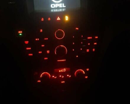 Опель Инсигния 2012 в Хусте на Automoto.ua Серый Опель Инсигния, объемом двигателя 1.96 л и пробегом 247 тыс. км за 7300 $, фото 16 на Automoto.ua