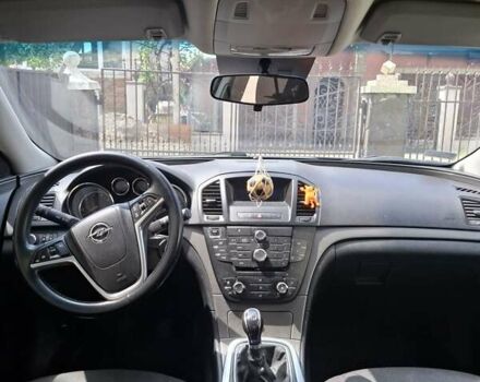 Опель Інсігнія 2012 у Тячеве на Automoto.ua Сірий Опель Інсігнія, об'ємом двигуна 1.96 л та пробігом 260 тис. км за 7400 $, фото 2 на Automoto.ua