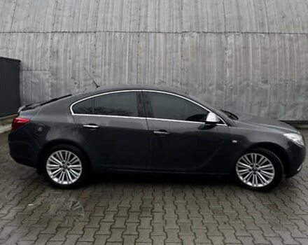 Серый Опель Инсигния, объемом двигателя 1.96 л и пробегом 240 тыс. км за 10500 $, фото 2 на Automoto.ua