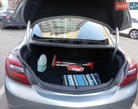 Серый Опель Инсигния, объемом двигателя 2 л и пробегом 234 тыс. км за 10000 $, фото 5 на Automoto.ua