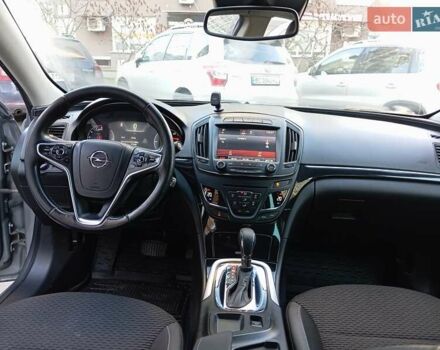 Серый Опель Инсигния, объемом двигателя 2 л и пробегом 234 тыс. км за 10000 $, фото 6 на Automoto.ua