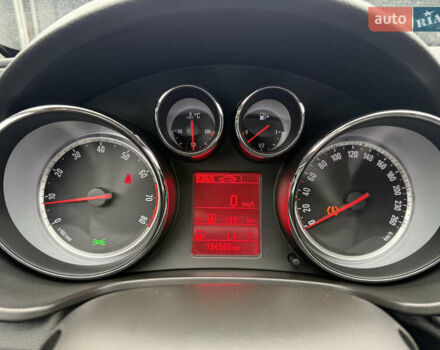 Серый Опель Инсигния, объемом двигателя 1.8 л и пробегом 194 тыс. км за 9999 $, фото 16 на Automoto.ua