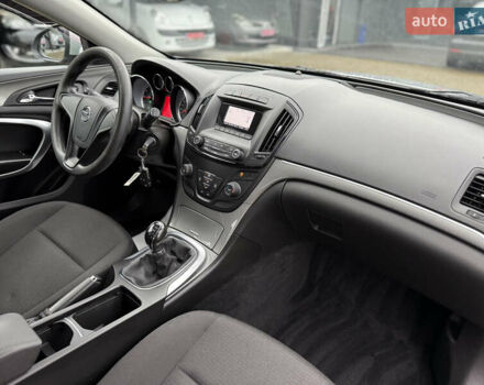 Серый Опель Инсигния, объемом двигателя 1.8 л и пробегом 194 тыс. км за 9999 $, фото 12 на Automoto.ua