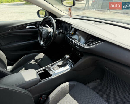 Серый Опель Инсигния, объемом двигателя 1.6 л и пробегом 220 тыс. км за 15500 $, фото 29 на Automoto.ua